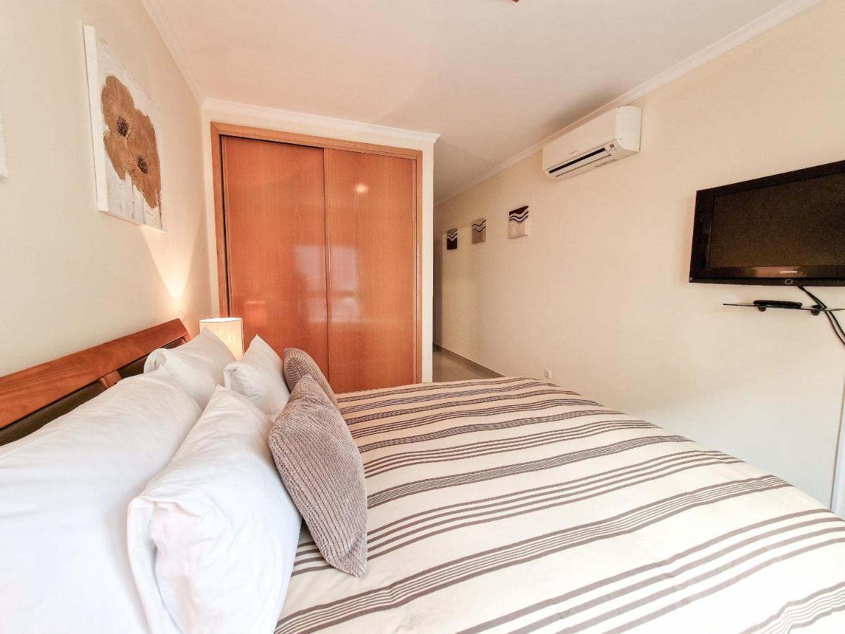 Apartment Rocha Oceano Azul Charming Portimao Exterior photo